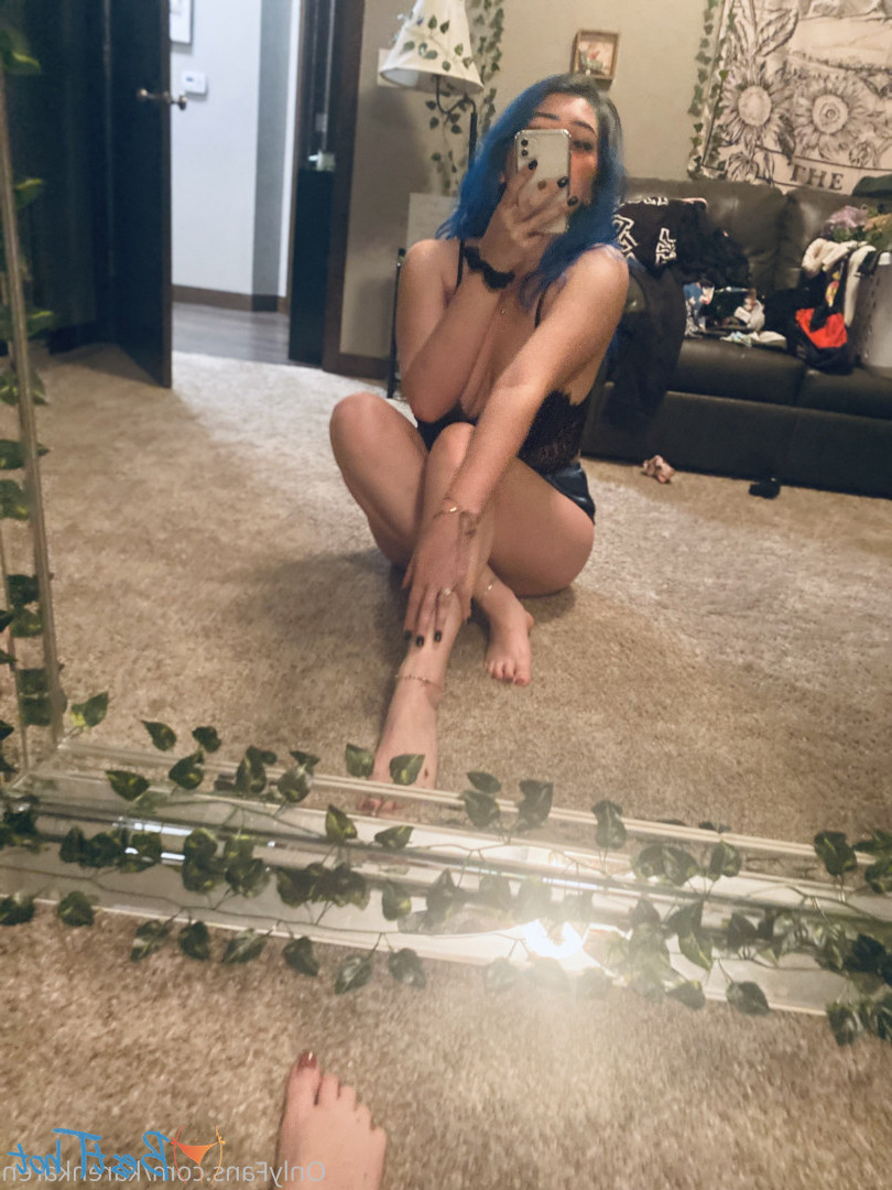 karenkaren Onlyfans leaked photo 18326864 on Hotleaks.tv