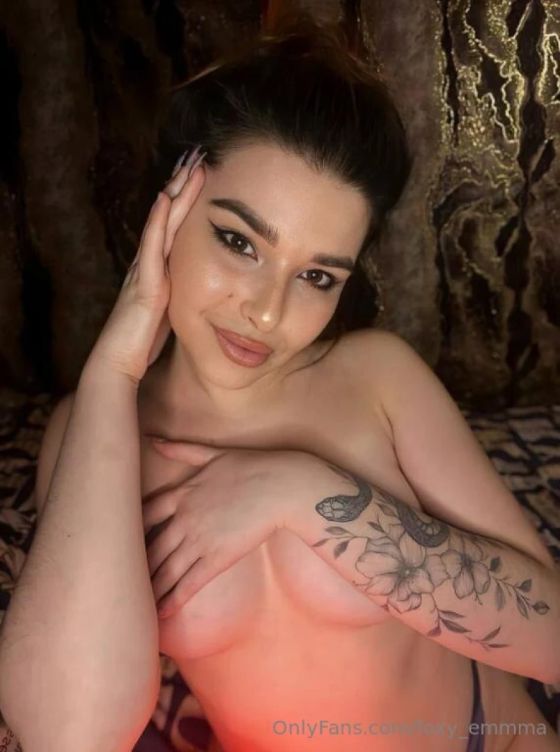 foxy_emmma [ foxy-emmma ] Onlyfans leaked photo 18329365 on Hotleaks.tv