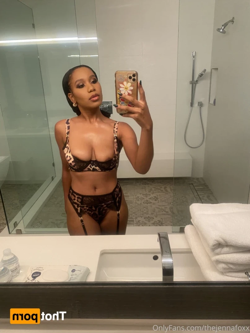 Jenna Foxx(18+) [ thejennafoxx ] Onlyfans leaked photo 12776574 on Hotleaks.tv