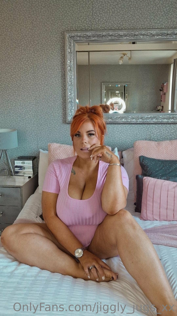 jiggly_jugs_xx [ jiggly-jugs-xx ] Onlyfans leaked photo 18330633 on Hotleaks.tv