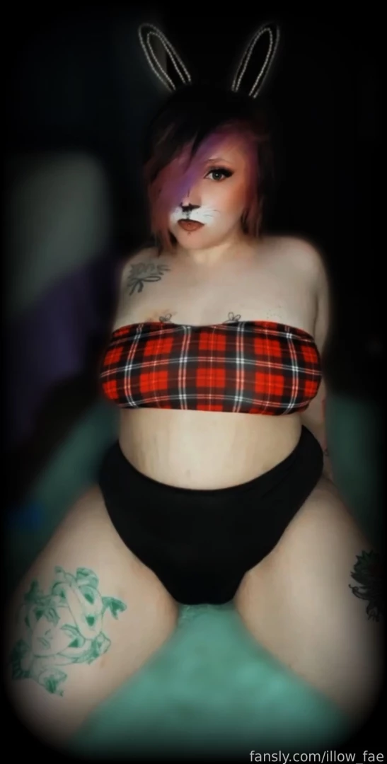 illow_fae [ illow-fae ] Onlyfans leaked photo 18498627 on Hotleaks.tv