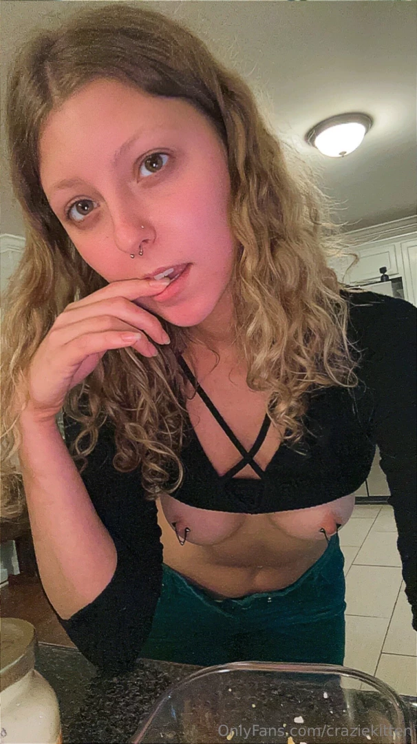 craziekitten Onlyfans leaked photo 18391561 on Hotleaks.tv