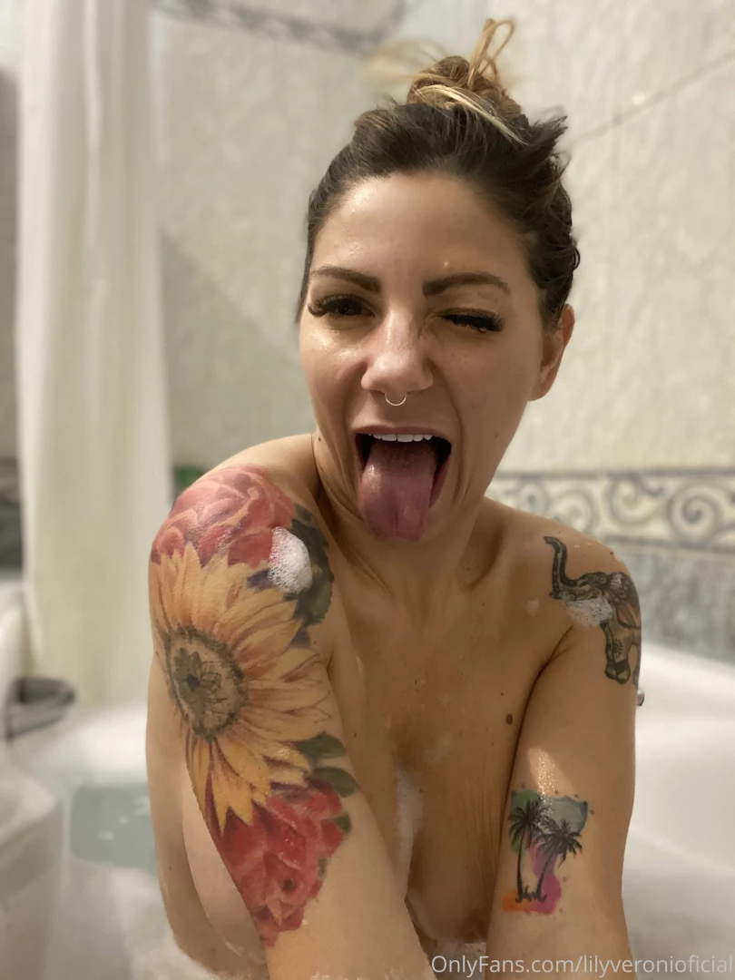 lilyveronioficial Onlyfans leaked photo 18392975 on Hotleaks.tv