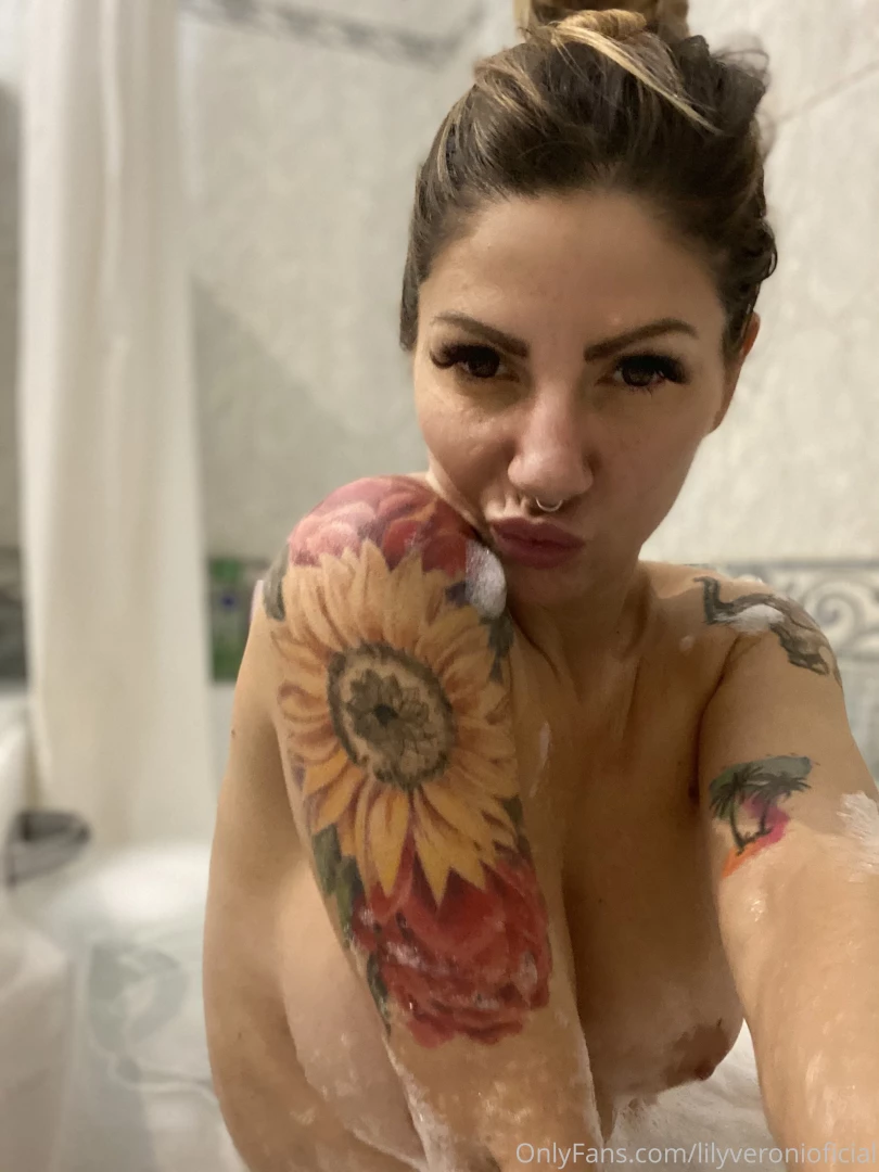 lilyveronioficial Onlyfans leaked photo 18392976 on Hotleaks.tv