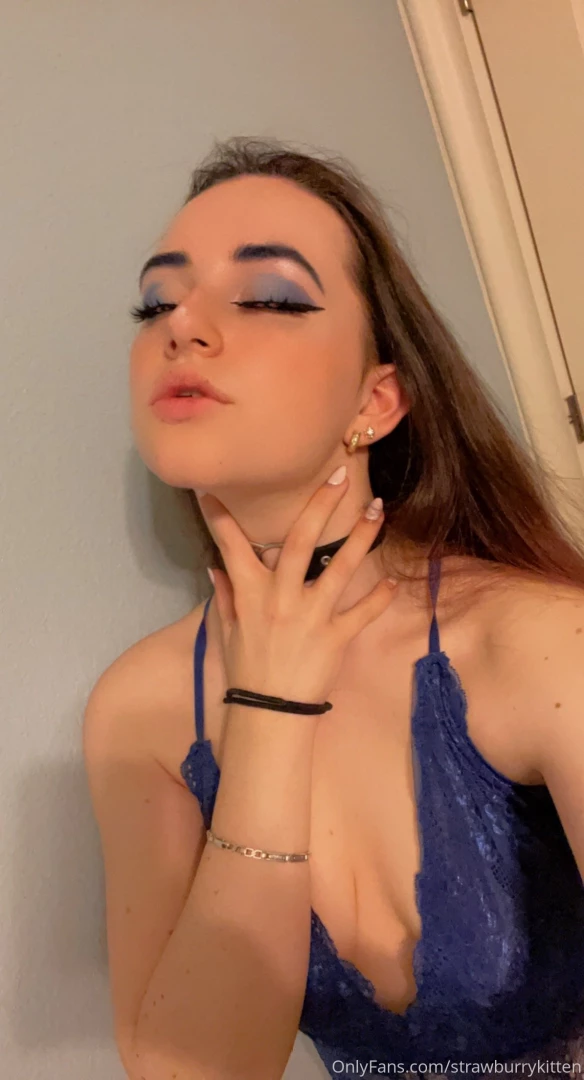strawburrykitten Onlyfans leaked photo 18410971 on Hotleaks.tv