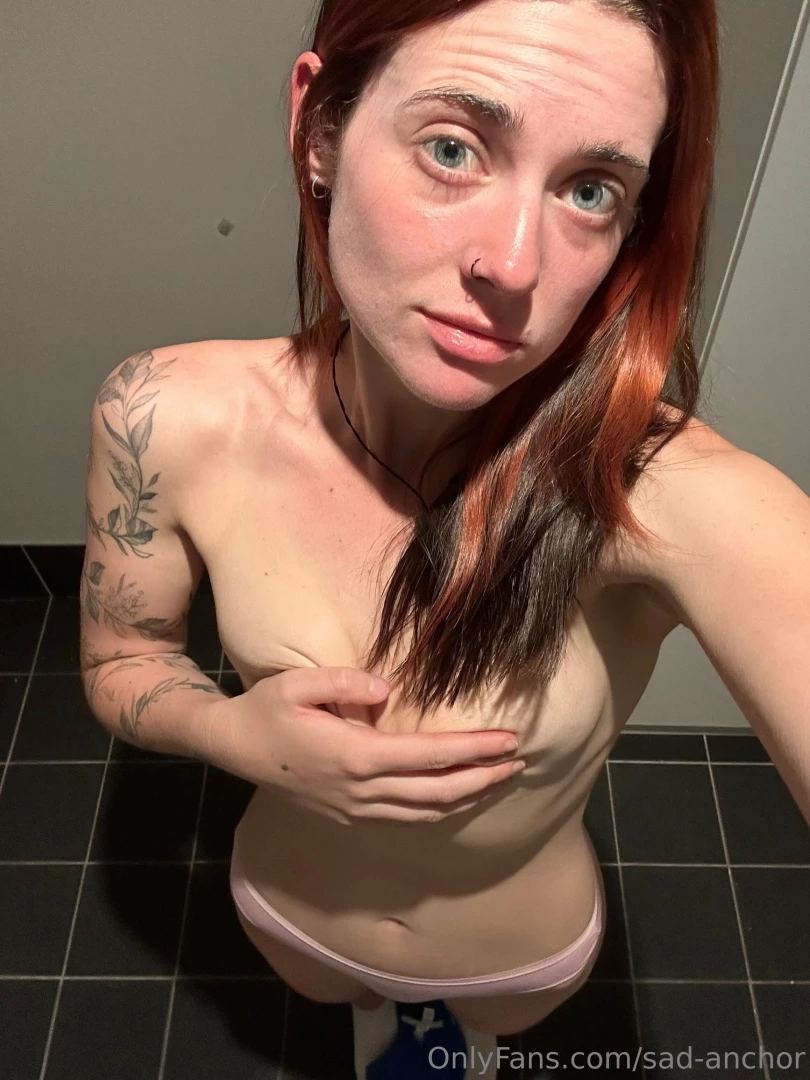 sad-anchor Onlyfans leaked photo 18411922 on Hotleaks.tv