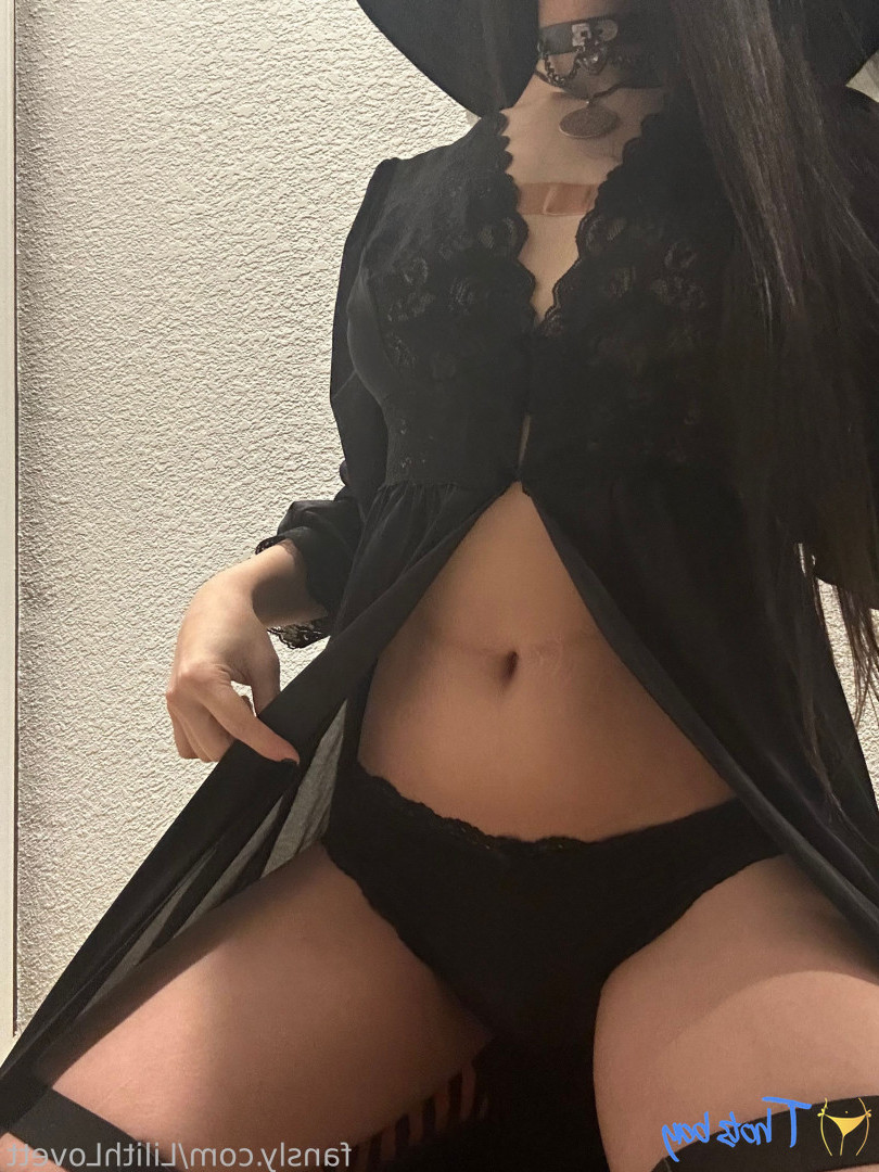 lilithlovett Onlyfans leaked photo 18415833 on Hotleaks.tv