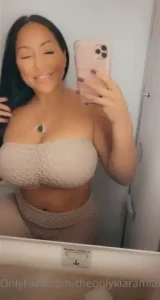 18359385
