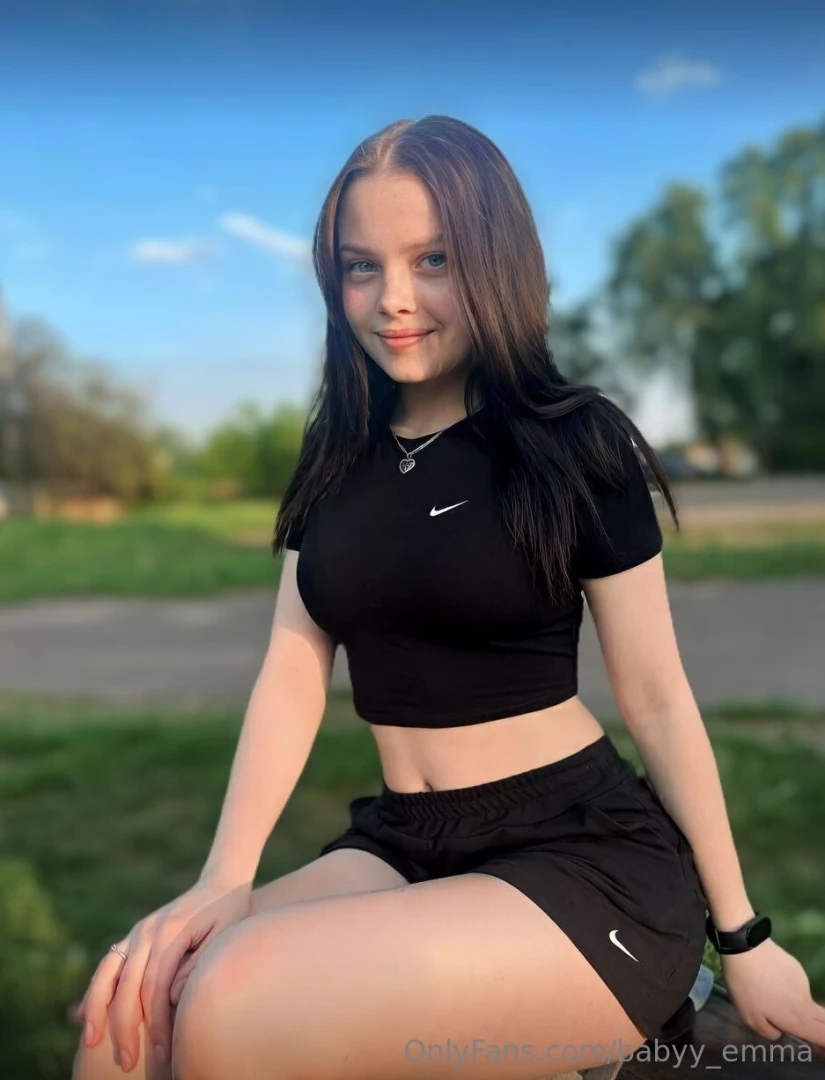 babyy_emma [ babyy-emma ] Onlyfans leaked photo 18417040 on Hotleaks.tv