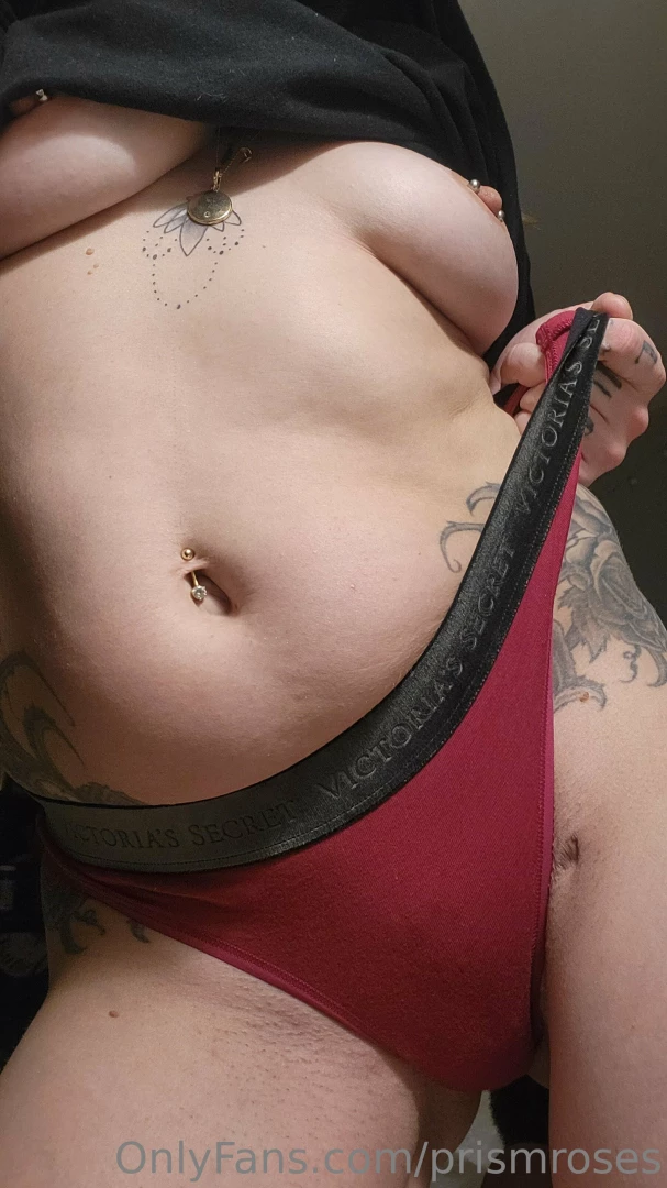 prismroses Onlyfans leaked photo 18439161 on Hotleaks.tv