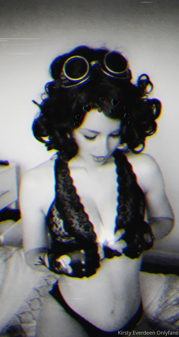 kirstyeverdeen Onlyfans leaked photo 18440216 on Hotleaks.tv