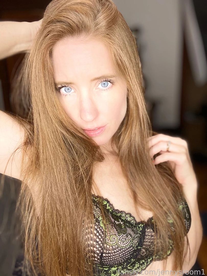 jennysroom1 Onlyfans leaked photo 18424662 on Hotleaks.tv