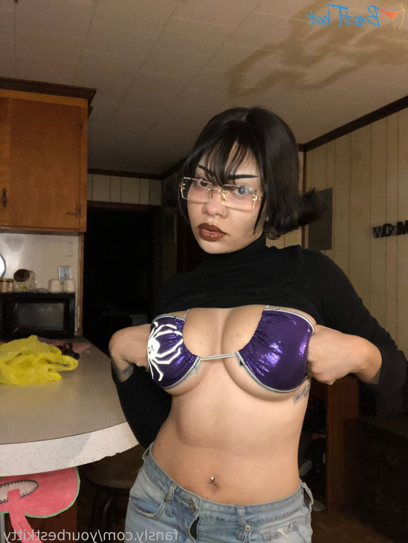 yourbestkitty Onlyfans leaked photo 18421449 on Hotleaks.tv