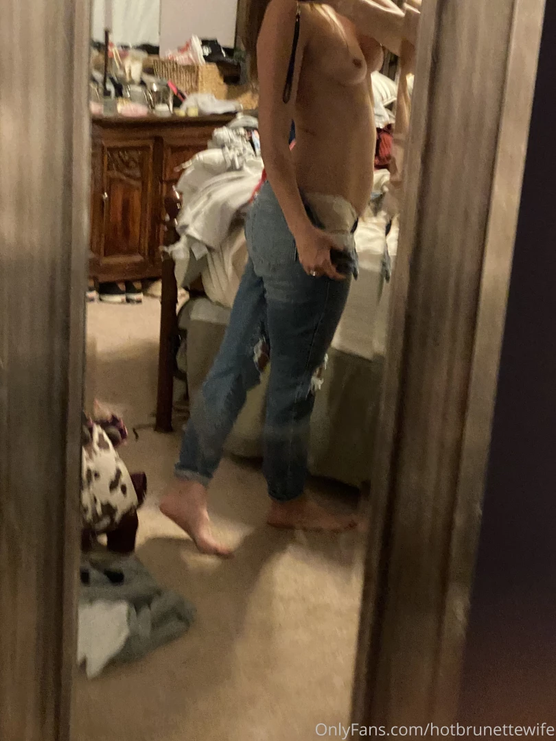 hotbrunettewife Onlyfans leaked photo 18421740 on Hotleaks.tv