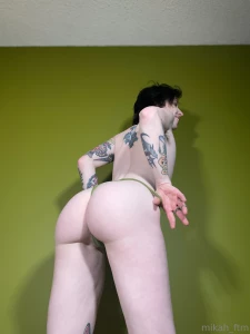 18421525