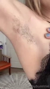 18425806
