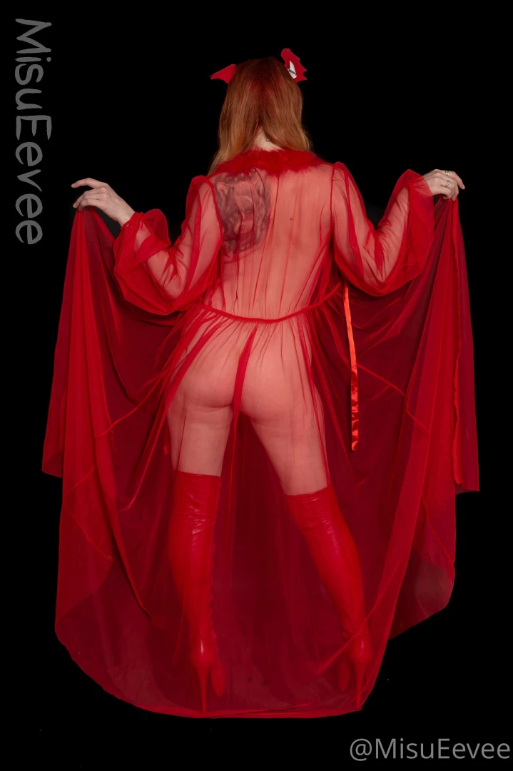 misueevee Onlyfans leaked photo 18439952 on Hotleaks.tv
