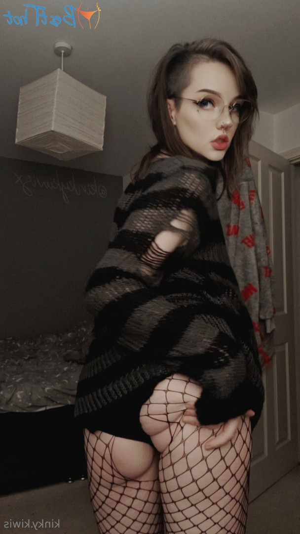 kinkykiwisx Onlyfans leaked photo 18436144 on Hotleaks.tv