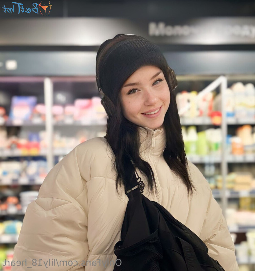 lily18_heart [ lily18-heart ] Onlyfans leaked photo 18440494 on Hotleaks.tv
