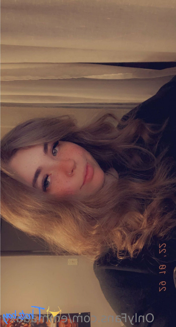 emmaaaxo Onlyfans leaked photo 18437553 on Hotleaks.tv
