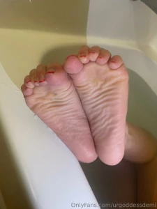 urgoddessdemi