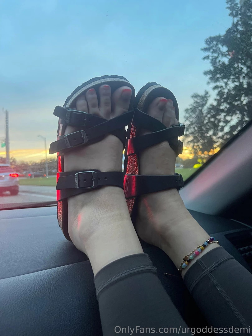 urgoddessdemi Onlyfans leaked photo 18438092 on Hotleaks.tv