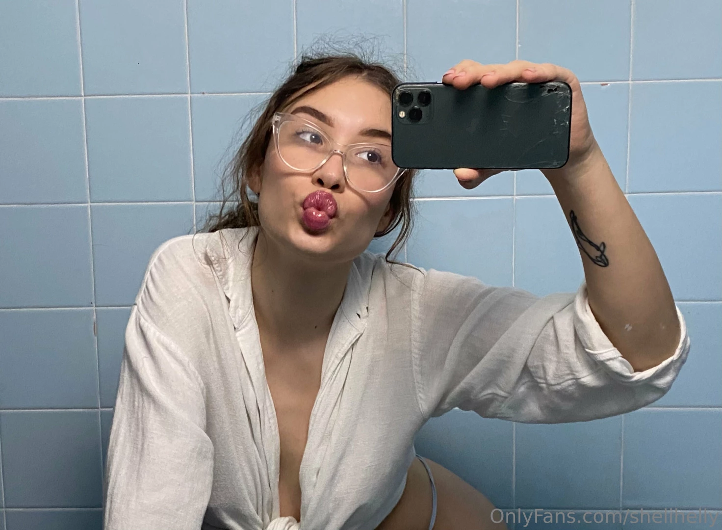 shelihelly Onlyfans leaked photo 18445290 on Hotleaks.tv