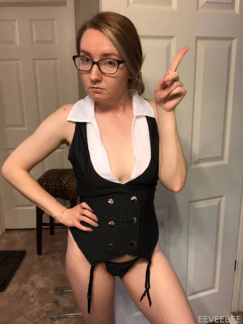 eeveebee Onlyfans leaked photo 18441537 on Hotleaks.tv