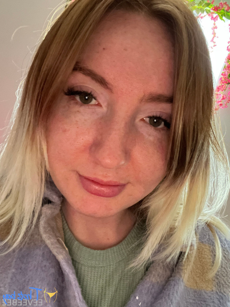 eeveebee Onlyfans leaked photo 18447853 on Hotleaks.tv
