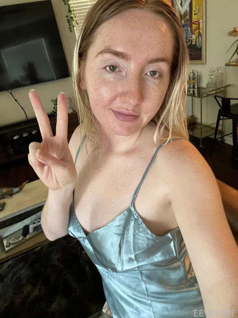 eeveebee Onlyfans leaked photo 18447931 on Hotleaks.tv