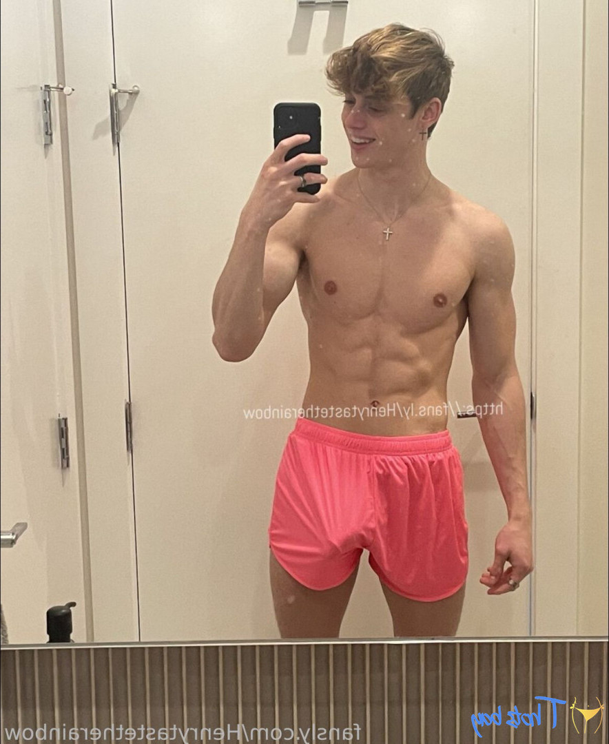 henrytastetherainbow Onlyfans leaked photo 18442343 on Hotleaks.tv