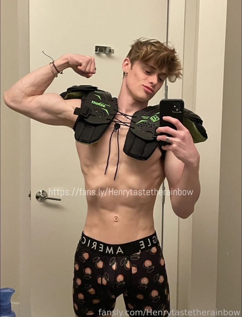 henrytastetherainbow Onlyfans leaked photo 18450880 on Hotleaks.tv