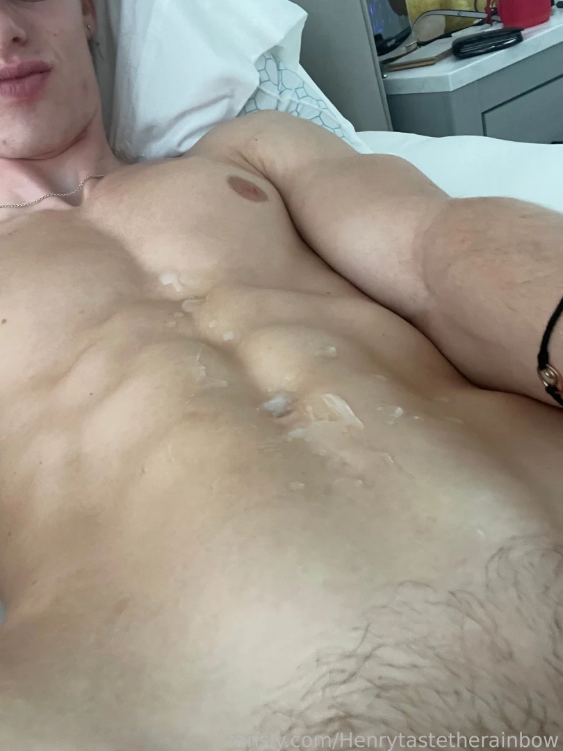 henrytastetherainbow Onlyfans leaked photo 18451007 on Hotleaks.tv
