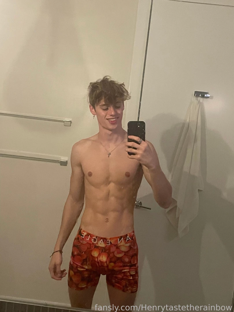 henrytastetherainbow Onlyfans leaked photo 18451521 on Hotleaks.tv