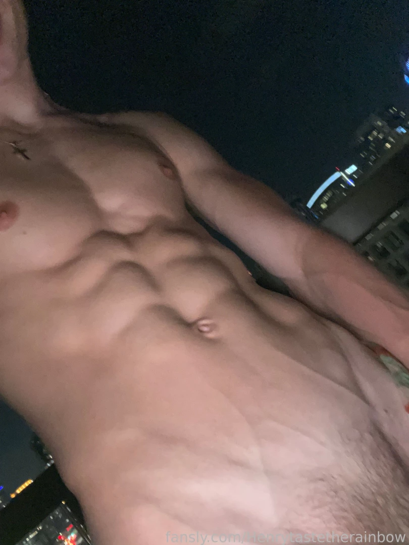 henrytastetherainbow Onlyfans leaked photo 18451935 on Hotleaks.tv