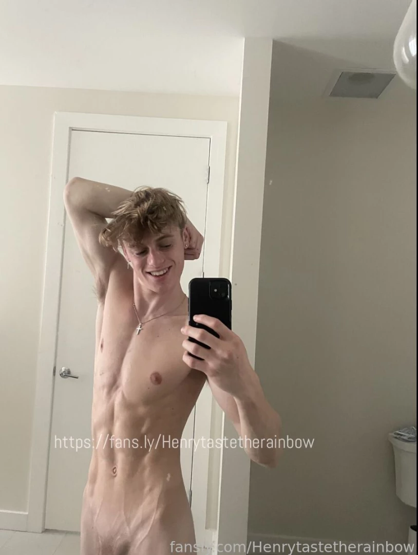 henrytastetherainbow Onlyfans leaked photo 18452230 on Hotleaks.tv