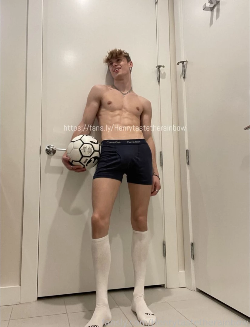 henrytastetherainbow Onlyfans leaked photo 18452991 on Hotleaks.tv