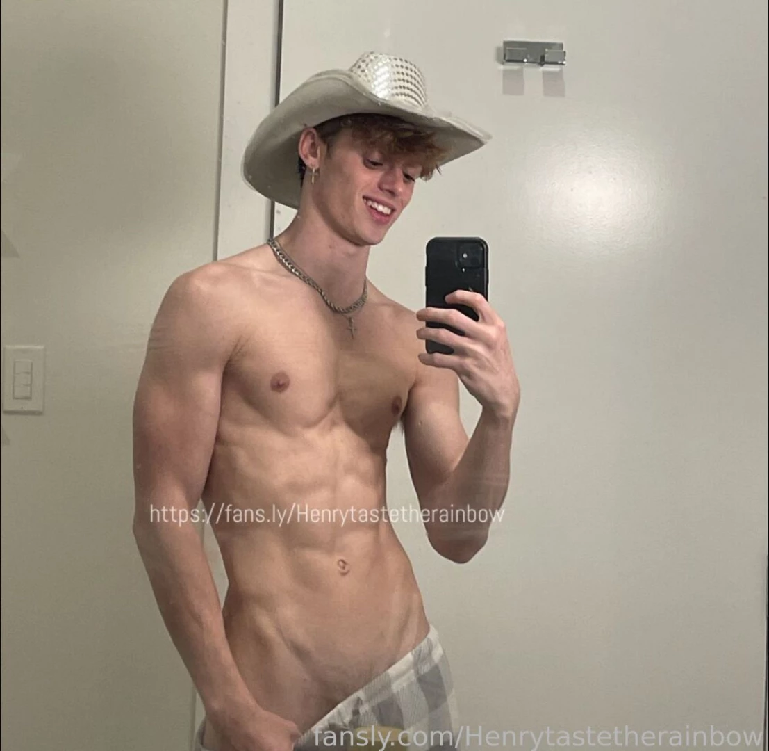 henrytastetherainbow Onlyfans leaked photo 18453467 on Hotleaks.tv