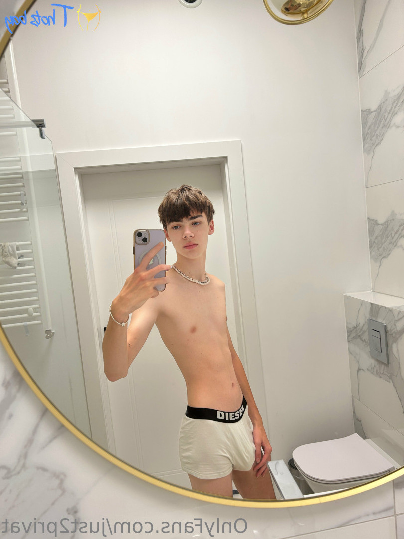 juustincarter Onlyfans leaked photo 18447233 on Hotleaks.tv