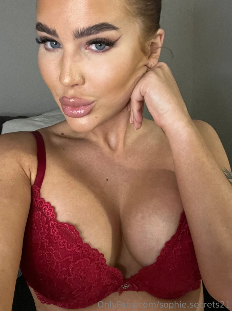 sophie.secrets21 [ sophie-secrets21 ] Onlyfans leaked photo 18448792 on Hotleaks.tv