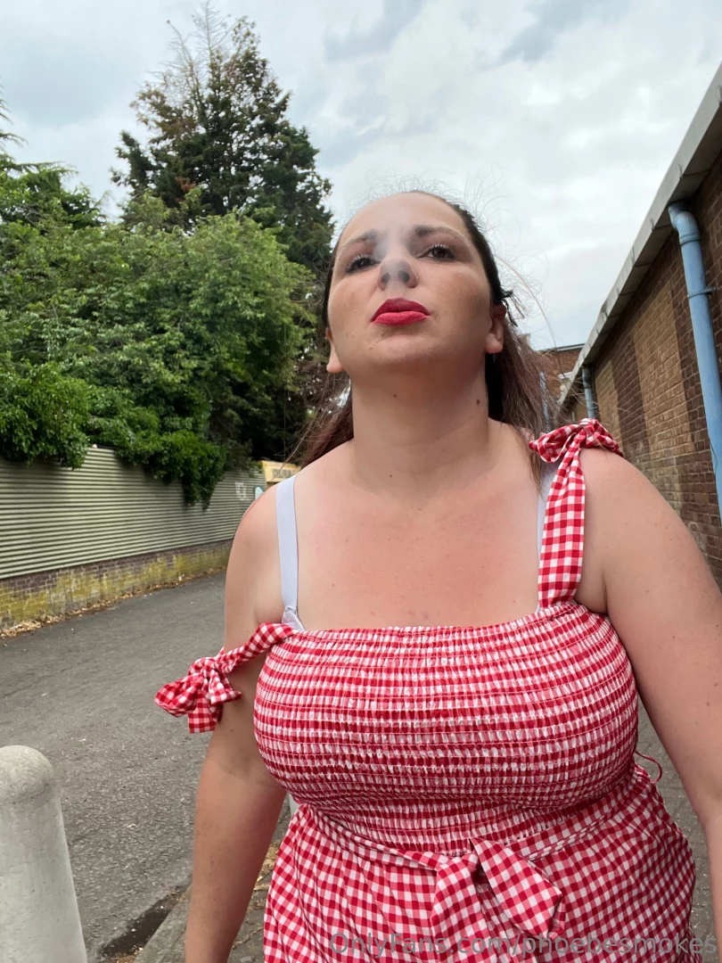 phoebesmokes Onlyfans leaked photo 18457917 on Hotleaks.tv