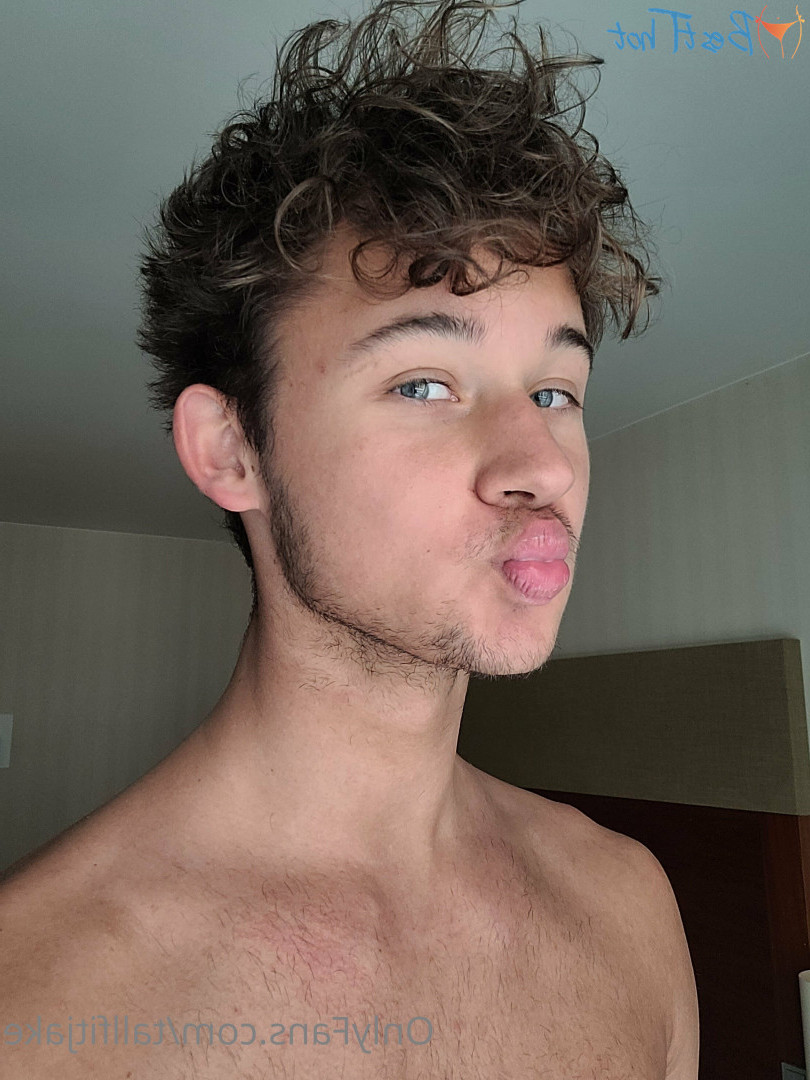 tallfitjake Onlyfans leaked photo 18457864 on Hotleaks.tv