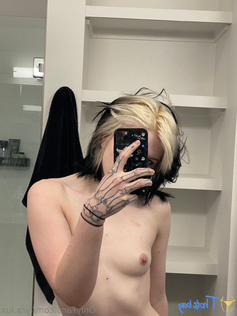 lyra.lux [ lyra-lux ] Onlyfans leaked photo 18451603 on Hotleaks.tv