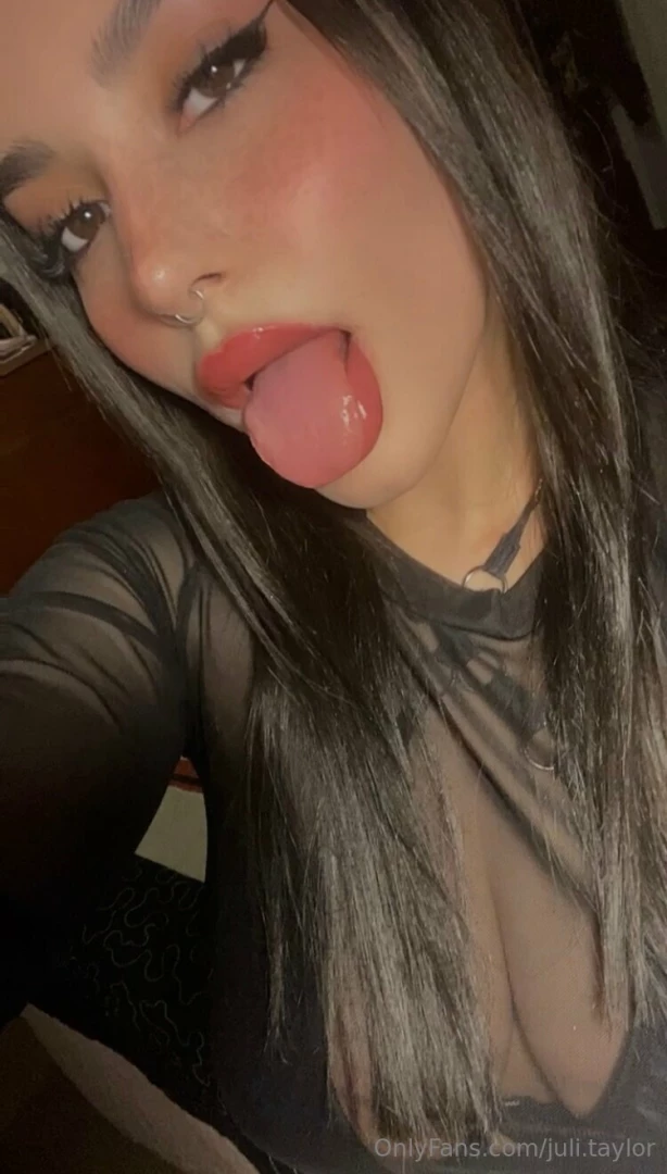 juli.taylor [ juli-taylor ] Onlyfans leaked photo 18453886 on Hotleaks.tv