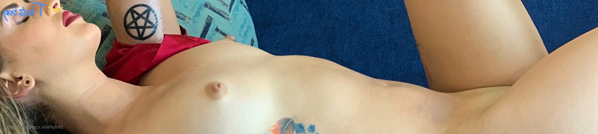 caprice_de_lune [ caprice-de-lune ] Onlyfans leaked photo 18459188 on Hotleaks.tv