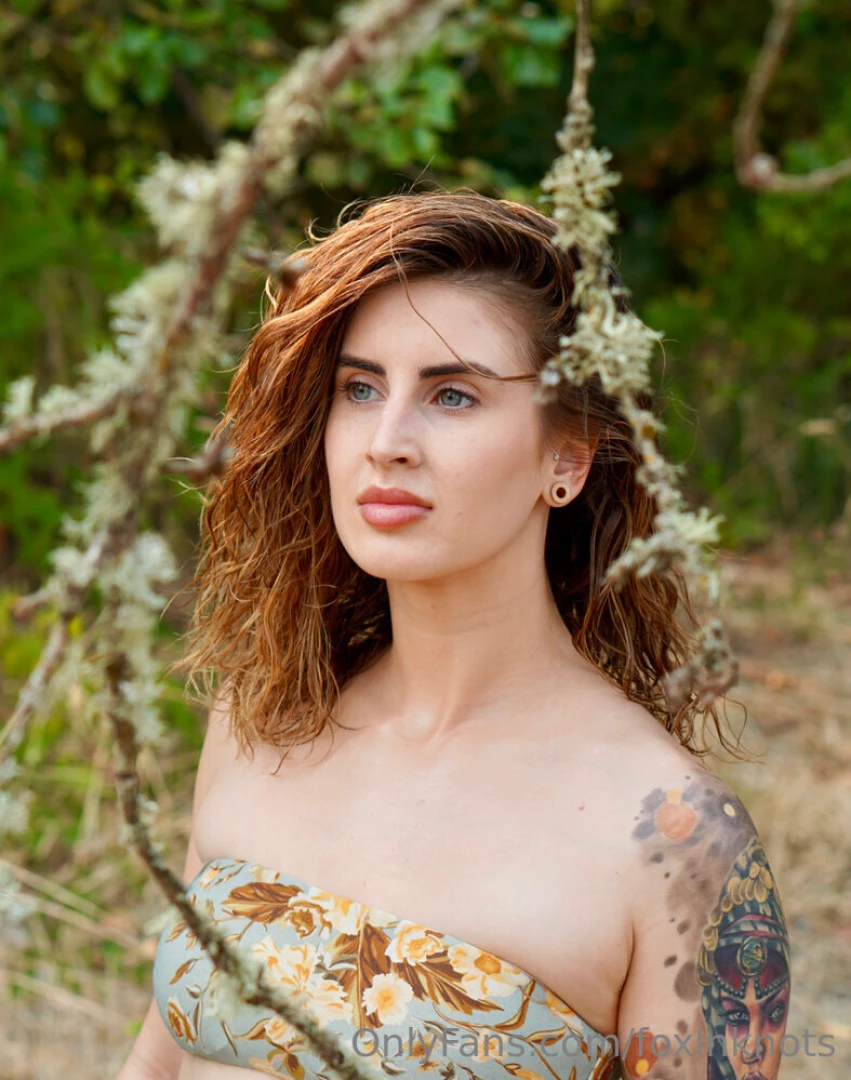 caprice_de_lune [ caprice-de-lune ] Onlyfans leaked photo 18463426 on Hotleaks.tv