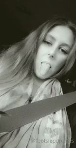 4715693