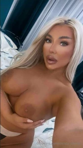 christy_charm