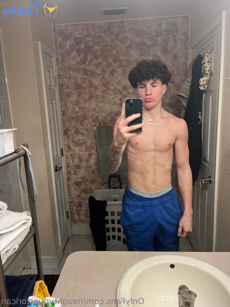 naughtypuertorican Onlyfans leaked photo 18458143 on Hotleaks.tv