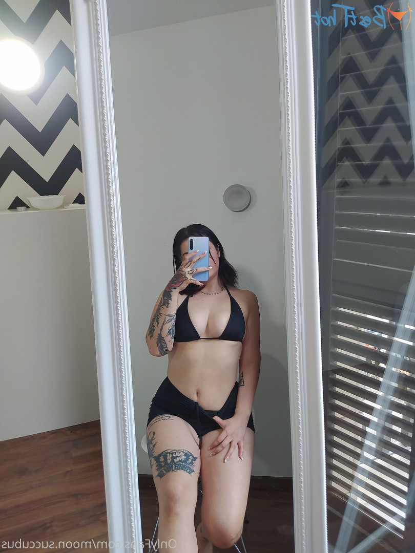 maluumoon Onlyfans leaked photo 18457284 on Hotleaks.tv